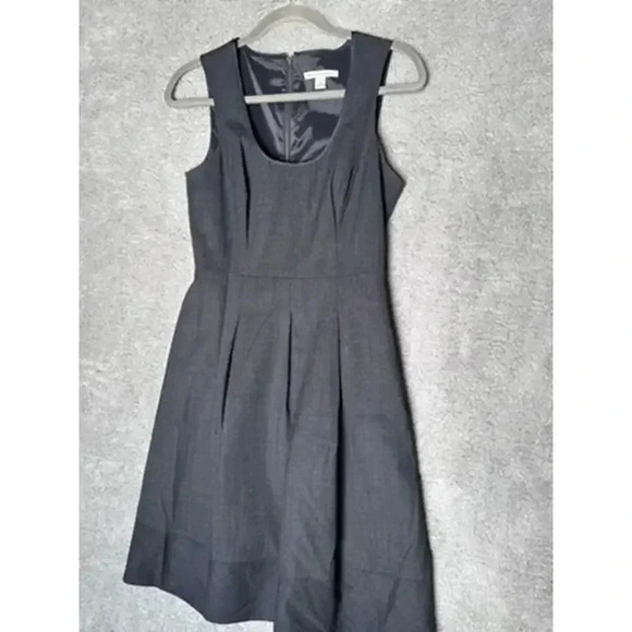 Banana Republic Women's Dress Size 4 Sleeveless Knee Length Pleats Wool Blend - Picture 2 of 8